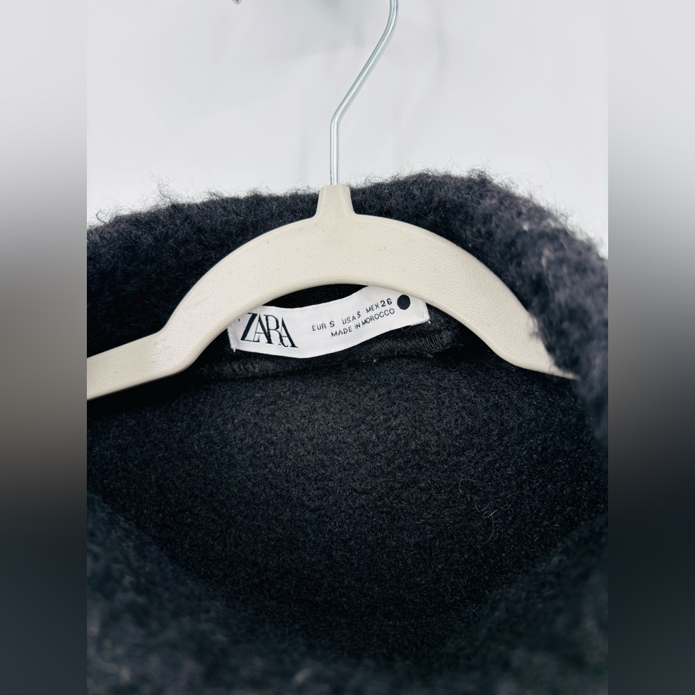 Zara textured sweater vest in BLACK - Picture 4 of 5